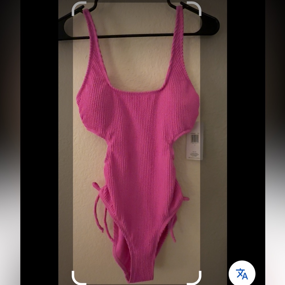NWT Hurley Pink Women's One Piece Swimsuit Textured - Picture 5 of 8